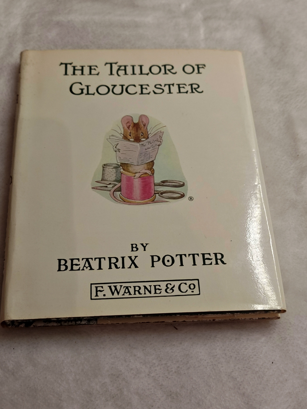 Vntg Beatrix Potter 1931 Book The Tailor of Gloucester Hardback mini dust cover